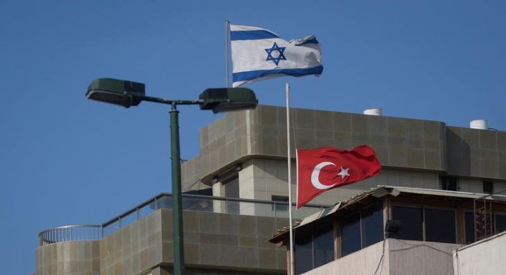 הדגל הטורקי שגרירות  Miriam Alster FLASH 90