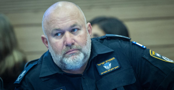 הנהלת בתי-המשפט בביקורת על מעצר עורך-דין באולם דיונים: המשטרה חצתה קו