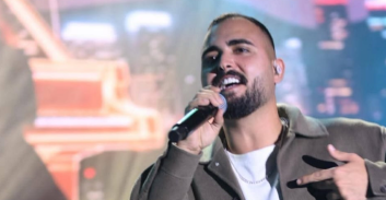 הזמר אושר כהן נעצר לחקירה על החזקת סמים, ושוחרר ללא תנאים-מגבילים