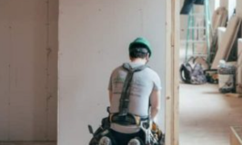 גבר שתבע פיצוי על השבחת נכס בת-זוגו לשעבר חוייב בהוצאות