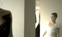 חשד: ניהל צ'יינג' לא חוקי והימורים, והלבין הון באמצעות סלון כלות