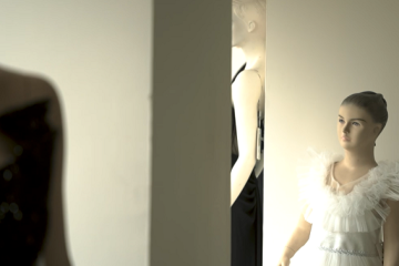 חשד: ניהל צ'יינג' לא חוקי והימורים, והלבין הון באמצעות סלון כלות