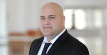 עו"ד עידן דביר החשוד באונס חיילות: מהפעלת מועדון חשפנות לדיין בלשכה