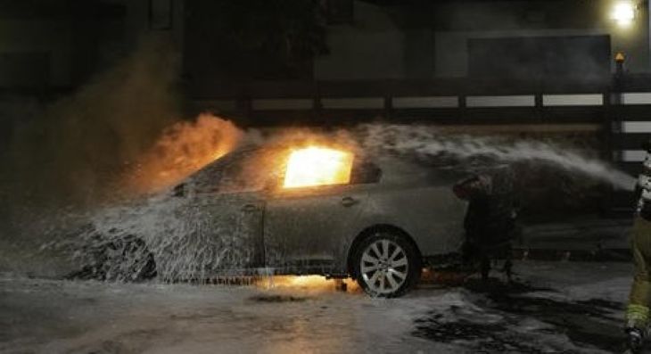 הצתה רכב פלאש 90