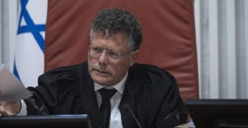 נשיא בימ"ש העליון יצחק עמית: אלה "עשרת הדיברות" לפסילת שופטים