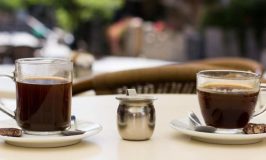 הוראת שעה בעיריית ת"א-יפו תתיר לעסק שספג פגיעה להציב עגלת קפה   