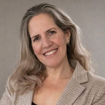 מאיה בלום, עו"ס, טיפול ושיקום