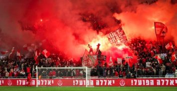 פרשת "האולטראס": העונש לשני אוהדי הפועל ת"א שהשליכו רימוני עשן בדרבי