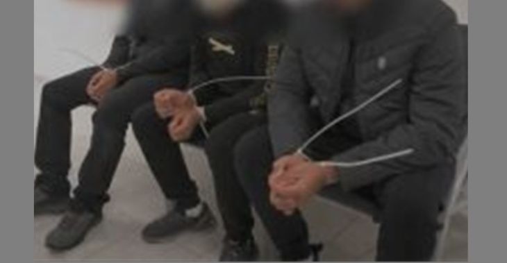 שלושה עצורים אזיקונים חשודים חיצונית 