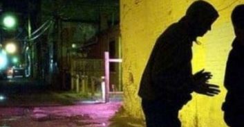 למרות התנגדות המשטרה: שחרור באיזוק לגרפיקאי שנאשם במכירת קוקאין לסוכנת משטרה