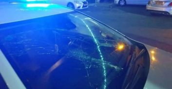 כתב אישום: ניסה לחטוף נשק משוטר, דקר ופצע אותו בצלעות