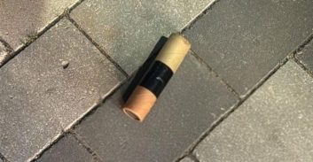 הדרבי מתחמם: קטין נתפס עם אבוקה, נעצרו שלושה חשודים במעורבות בקטטה