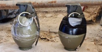 חדרה: מוכר למשטרה נעצר בגין החזקת מטען חבלה ורימוני הלם