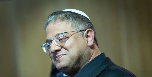 בן גביר באיגרת ללוחמי הכליאה: "אתם תמשיכו להגן והם ימשיכו לגנות"