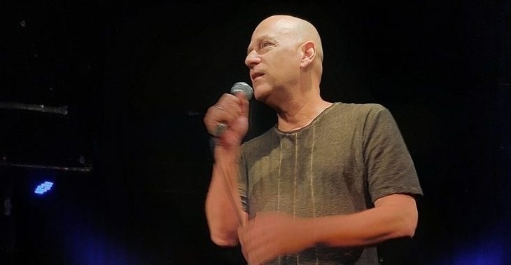  גיא פלג נגד מכונת הרעל: "אני בפוסט טראומה. זה מגה אירוע"