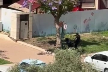 מוכר למשטרה מבאר-יעקב נעצר זמן קצר לאחר ירי לעבר בית עסק