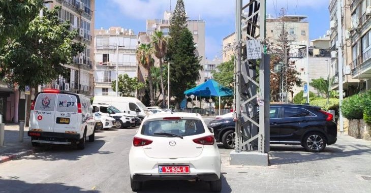 זירה ירי נהרג גבר סכין שוטרים (זק"א)