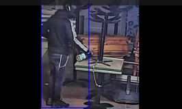 צעירים מבית"ר עילית וקטין חשודים בהצתת בית קפה בר"ג שפותח בשבת