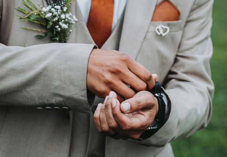 חתן נדרש להוריד אלכוהול נהיגה בשכרות Luwadlin-Bosman-on-Unsplash