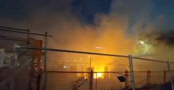 צוות חקירה מיוחד חוקר את השריפה במתחם ביג בפתח תקווה