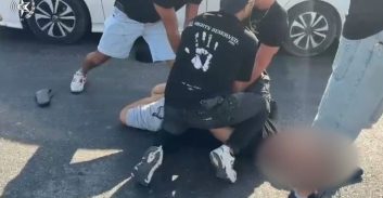 צפו בתיעוד: בנו של ח"כ לשעבר נעצר כחשוד בתיק נשק טעון