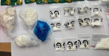 באריזות פאבלו אסקובר: נעצרה על 170 גרם קריסטל וסיגריות MD