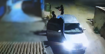 אישום: ירי על בית ומרדף שהסתיים בקרב-יריות עם שוטרים שלקו בחרדה
