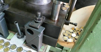 שניים מהאחים סלאמה מג'לג'וליה חשודים בייצור מטבעות 10 שקל