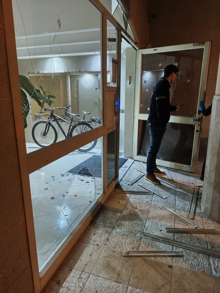 הלילה ולפנות בוקר: שני רימונים נזרקו והתפוצצו בתל אביב