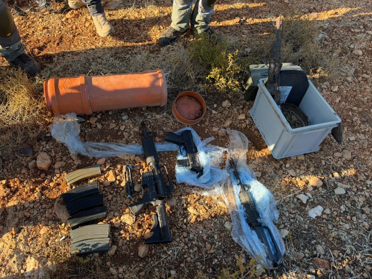 צפו: מצבור אמל"ח חריג נתפס במהלך פעילות נגד ארגון אבו-לטיף בצפון